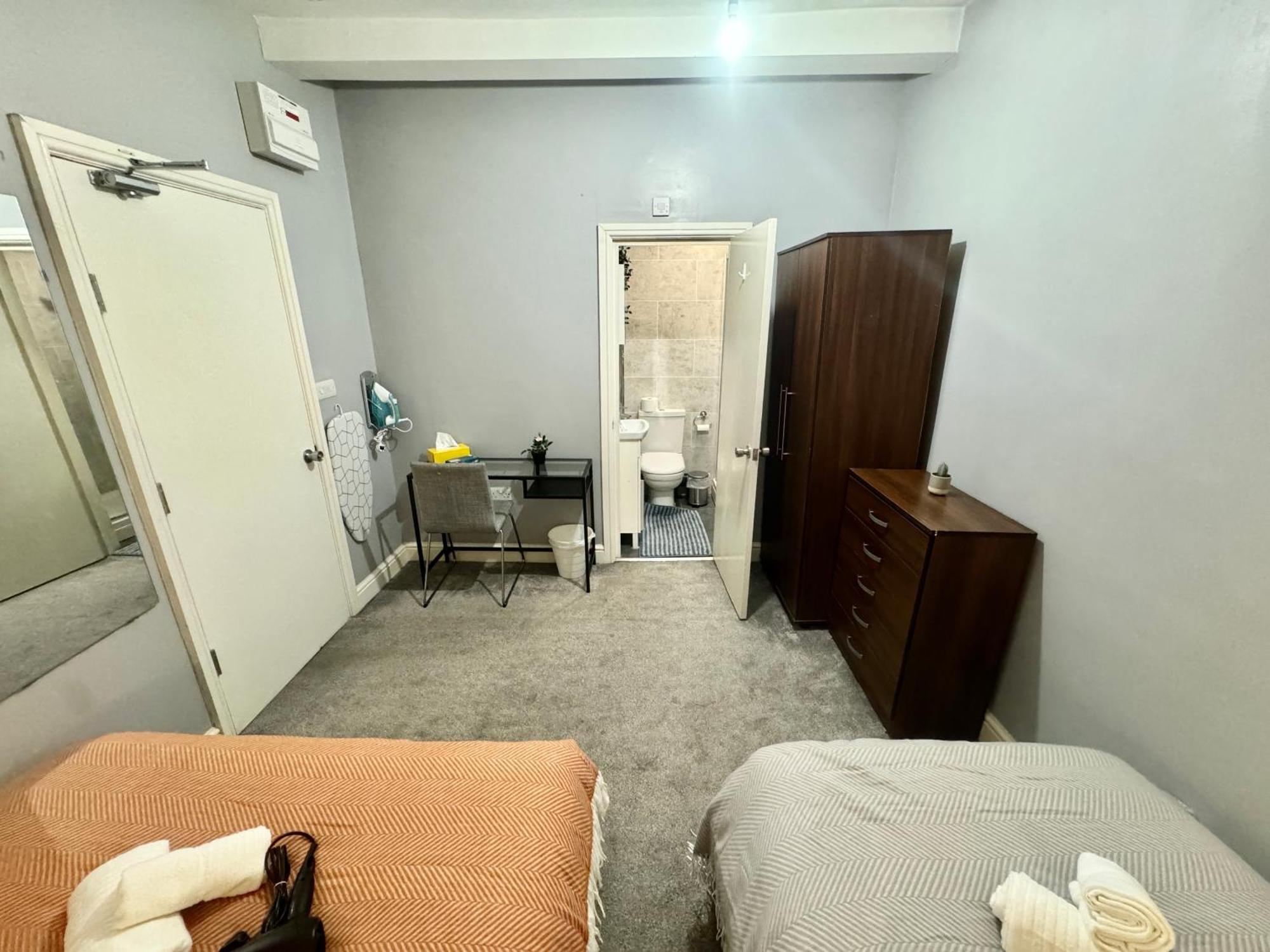 Modern En-Suite Rooms By Finsbury Park Station 8 Mins To King'S Cross By Tube London Exterior foto
