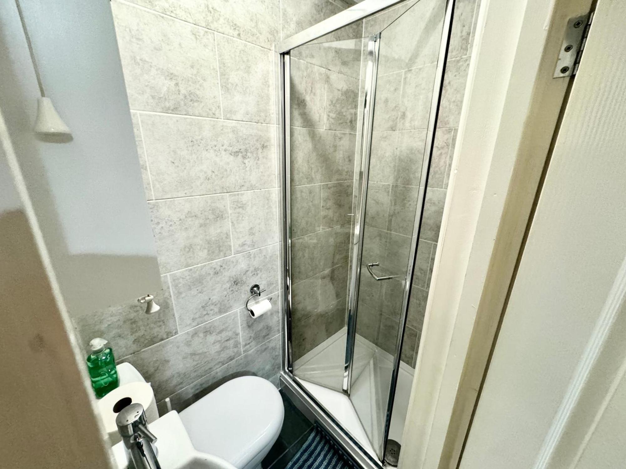 Modern En-Suite Rooms By Finsbury Park Station 8 Mins To King'S Cross By Tube London Exterior foto